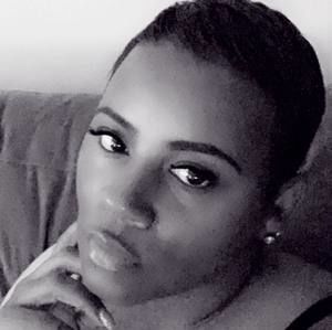 Meet your Posher, Yvonne